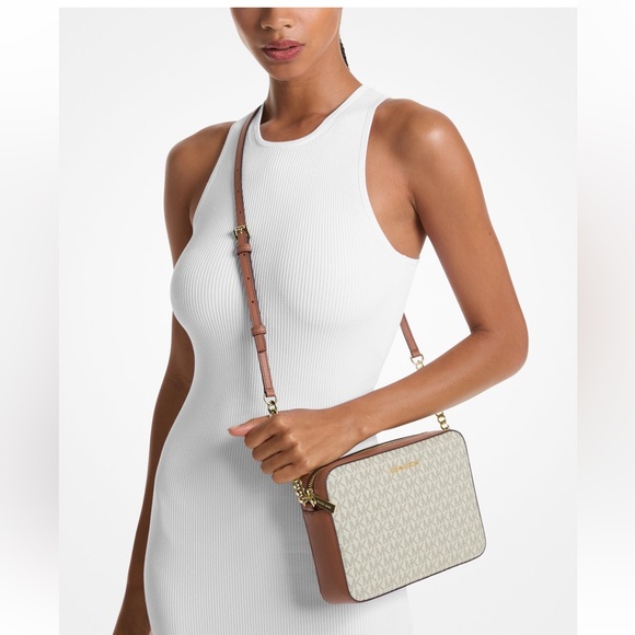 NWT Jet Set Large Printed Logo Crossbody Bag - Picture 3 of 11